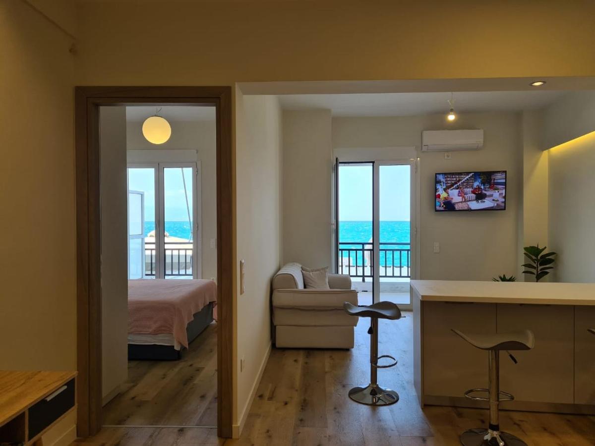 Ferienwohnung Grace Seaside Loutráki Exterior foto
